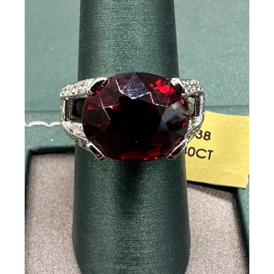 Red sun Garnet diamond ring