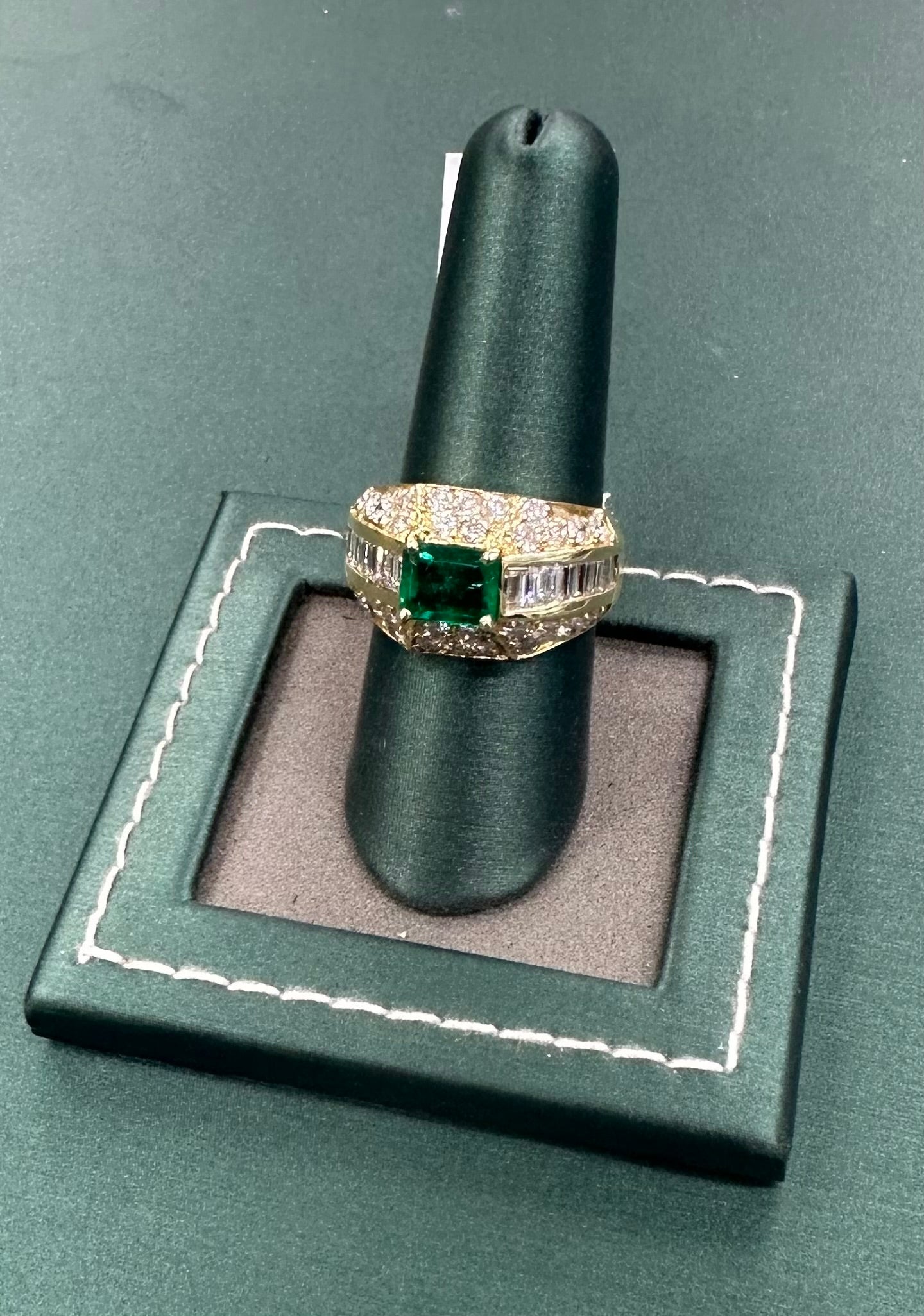 Emerald palace pinky ring