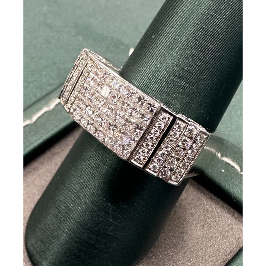 Colossal Diamond Ring