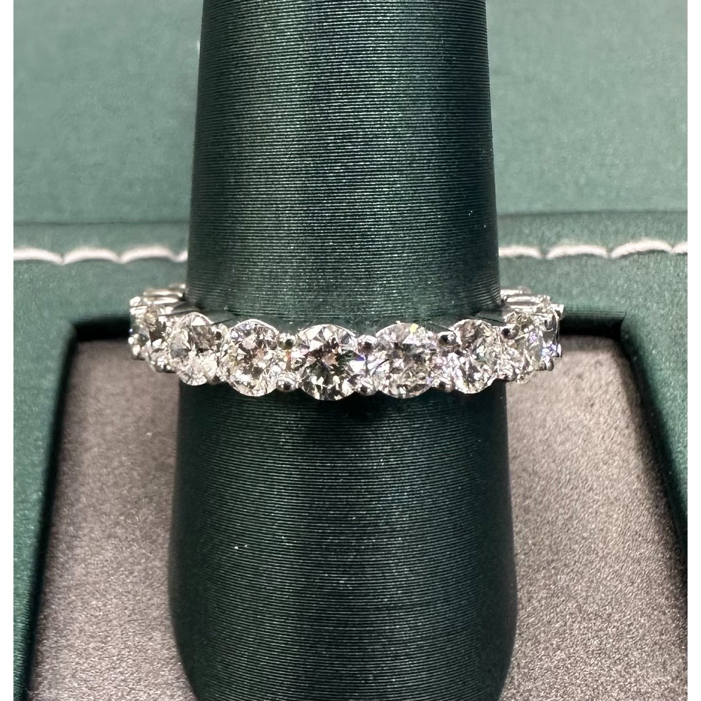 Diamond Round Infinity Ring 3.55 Carats