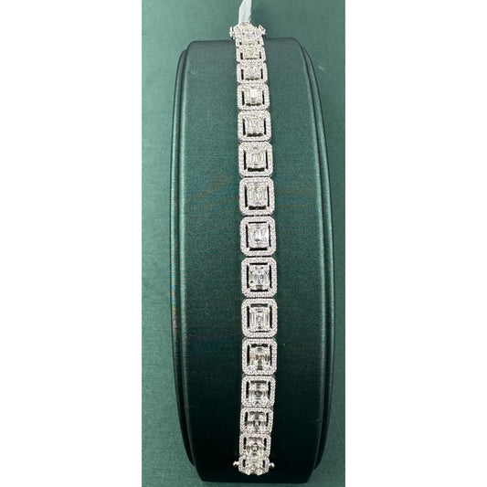 Emerald style diamond pattern bracelet