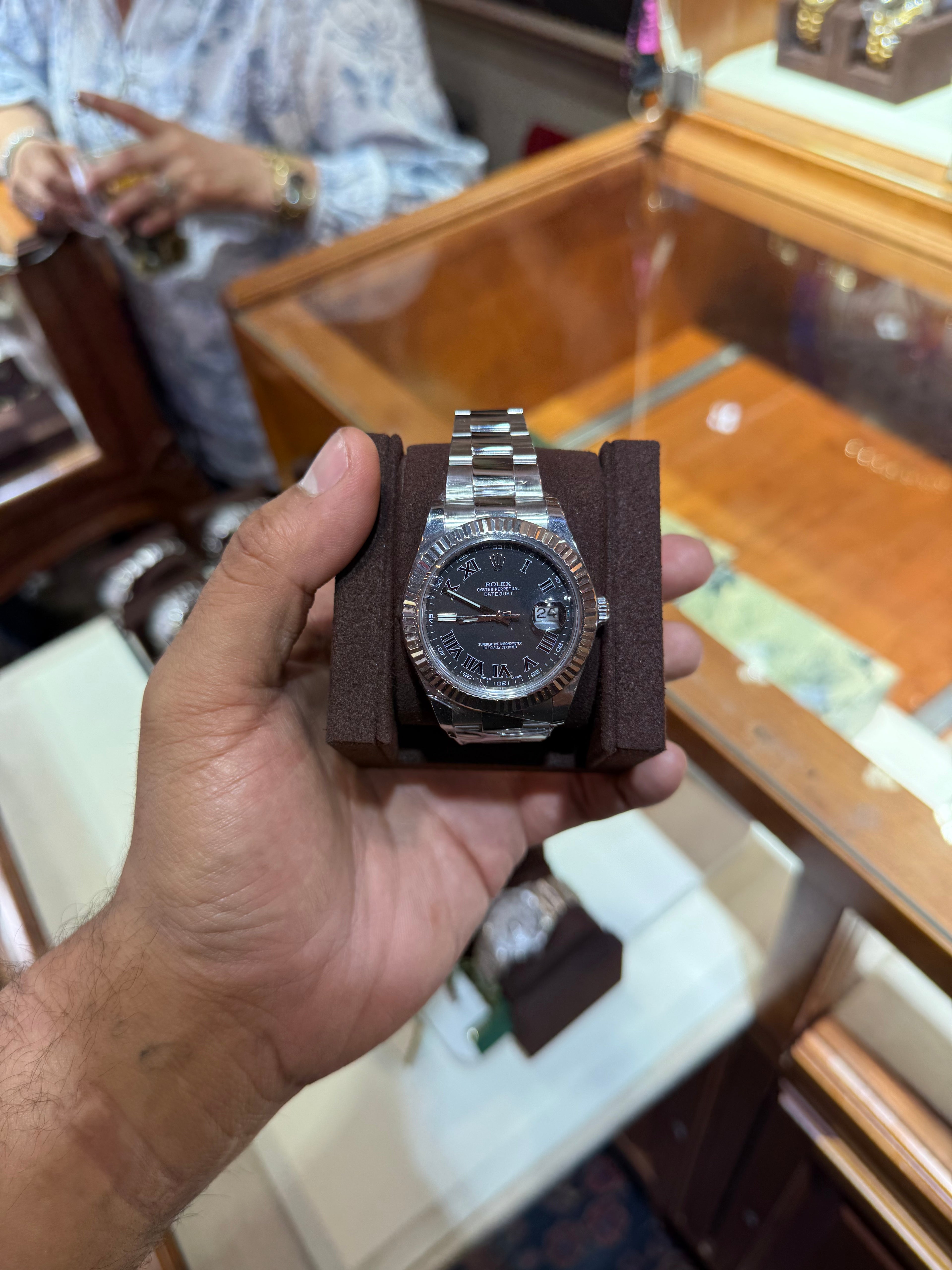 Rolex Datejust 41mm Discontinued Black Roman Dial Box No Card