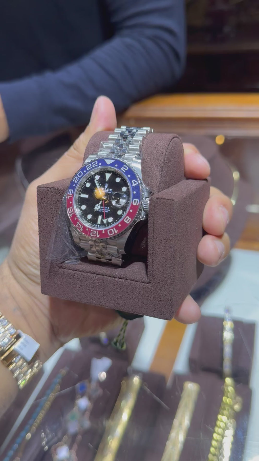 Rolex GMT Master II Pepsi Complete 2022